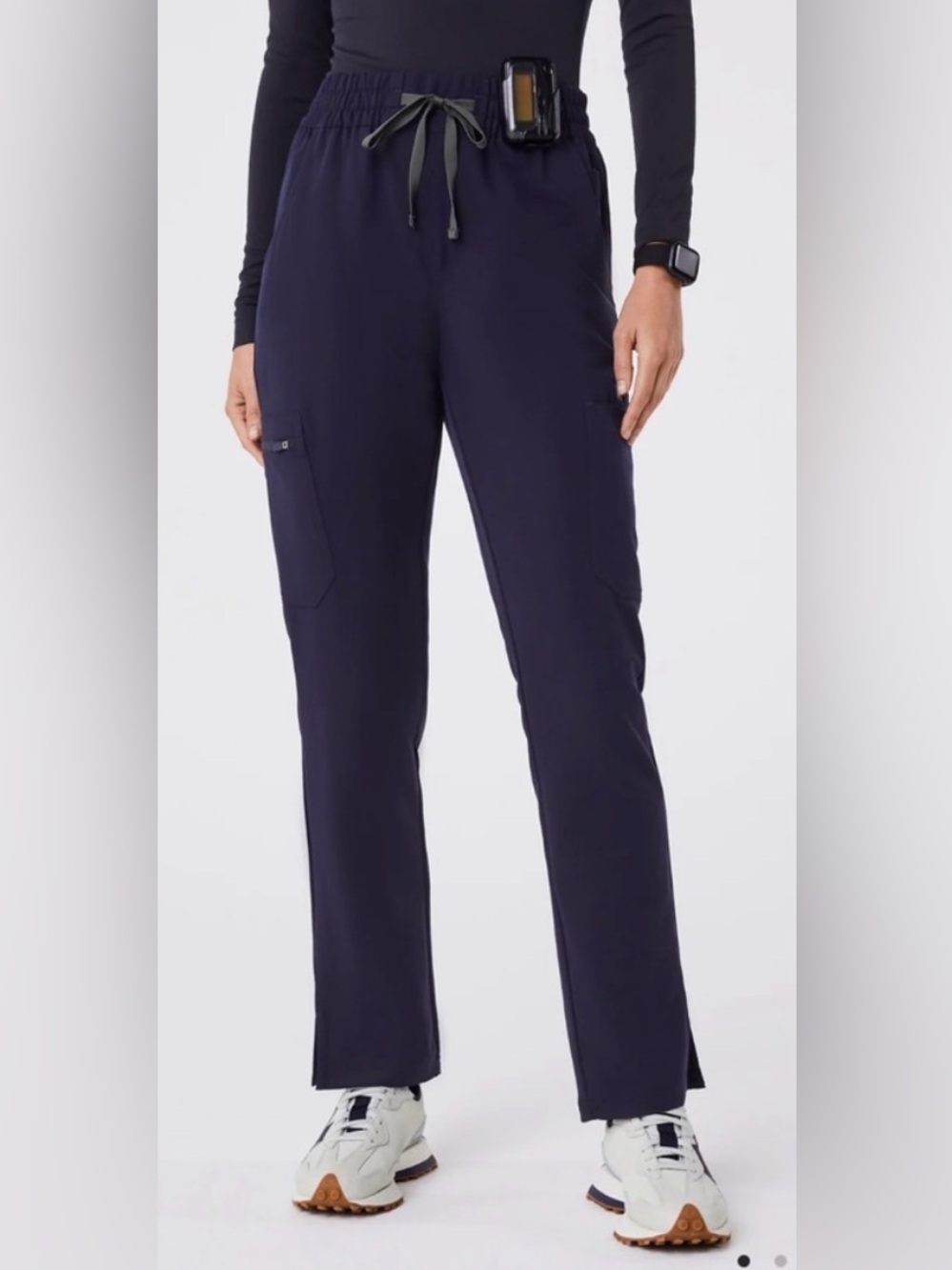 Dowa High-Rise Straight-Leg Scrub Pant in small tall Navy